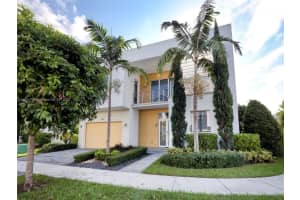 7449 NW 101 Ave, Doral, FL 33178, Sold 09/08/23