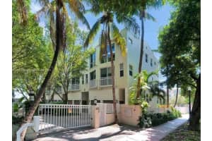 325 Meridian Ave APT 1, Miami Beach, FL 33139, Sold 10/16/23