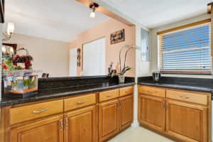 9170 Fontainebleau Blvd APT 401, Miami, FL 33172, Sold 01/12/24