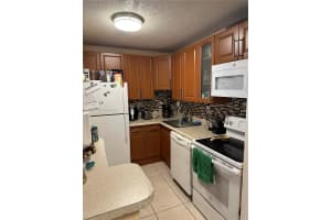 15620 SW 80th St h 206, Miami, FL 33193, Sold 10/19/23