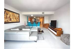 2950 NE 188th St APT 432, Aventura, FL 33180, Sold 02/16/24