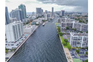 800 Parkview Dr APT 910, Hallandale Beach, FL 33009, Sold 01/16/24