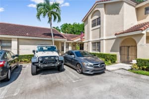 6129 NW 171st St, Hialeah, FL 33015, Sold 09/20/23