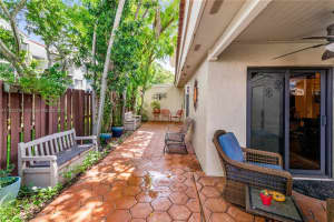 6129 NW 171st St, Hialeah, FL 33015, Sold 09/20/23