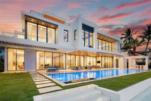 2412 Laguna Dr, Fort Lauderdale, FL 33316, Sold 09/19/23