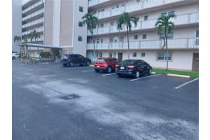 421 NE 14th Ave APT 407, Hallandale Beach, FL 33009, Sold 09/22/23
