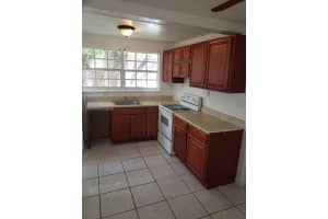 906 13th St, West Palm Beach, FL 33401, Sold 11/30/23