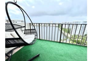 18181 NE 31st Ct APT 2110, Aventura, FL 33160, Sold 10/04/23