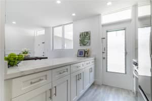 1670 Bay Rd #5b, Miami Beach, FL 33139, Sold 09/18/23