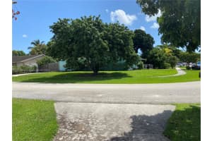 4866 Poseidon Pl, Lake Worth, FL 33463, Sold 04/05/24