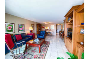 401 SE 3rd St APT 201, Dania Beach, FL 33004, Sold 09/21/23