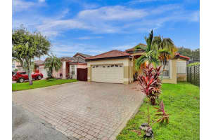 19650 NW 84th Ave, Hialeah, FL 33015, Sold 10/31/23