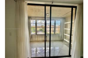 2800 Somerset Dr #405j, Lauderdale Lakes, FL 33311, Sold 10/27/23