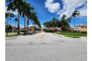 727 NW 208th Dr, Pembroke Pines, FL 33029, Sold 10/03/23