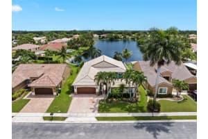 415 SW 200th Terrace, Pembroke Pines, FL 33029, Sold 09/28/23