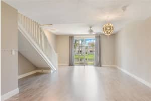 1207 Presidio Dr, Weston, FL 33327, Sold 09/22/23
