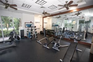 19501 W Country Club Dr APT 2006, Aventura, FL 33180, Sold 03/08/24