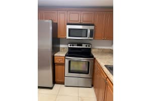 11261 SW 88th St #208h, Miami, FL 33173, Sold 10/31/23