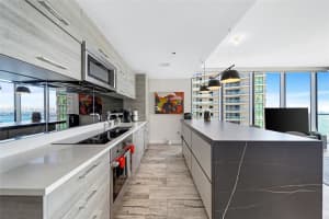 650 NE 32nd St #4407, Miami, FL 33137, Sold 12/01/23