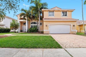 326 SW 185th Terrace, Pembroke Pines, FL 33029, Sold 10/27/23