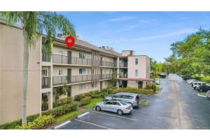 7710 NW 50th St APT 302, Lauderhill, FL 33351, Sold 10/02/23