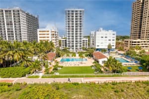 2457 Collins Ave APT 306, Miami Beach, FL 33140, Sold 12/06/23