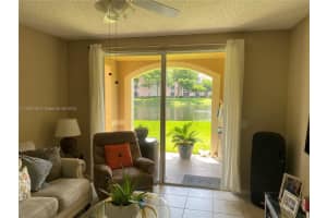 7950 N Nob Hill Rd APT 104, Tamarac, FL 33321, Sold 04/22/24