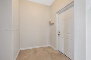 10022 NW 7th St UNIT 207, Miami, FL 33172, Sold 09/28/23