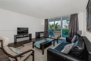 2301 Collins Ave APT 333, Miami Beach, FL 33139, Sold 08/02/24
