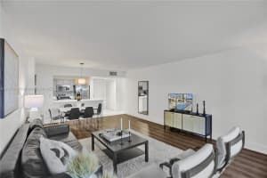 2301 Collins Ave APT 333, Miami Beach, FL 33139, Sold 08/02/24
