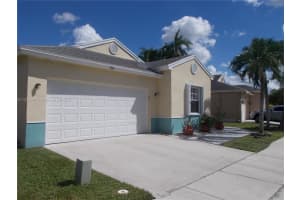 156 W Riverbend Dr, Sunrise, FL 33326, Sold 09/06/23