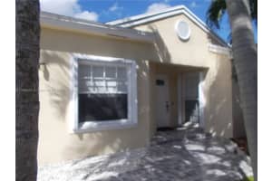 156 W Riverbend Dr, Sunrise, FL 33326, Sold 09/06/23