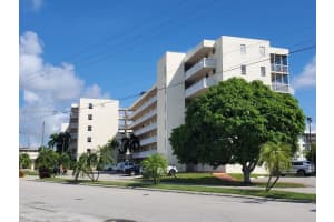 2903 Point E Dr APT K102, Aventura, FL 33160, Sold 05/03/24