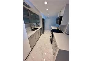 6039 Collins Ave APT 726, Miami Beach, FL 33140, Sold 01/29/24