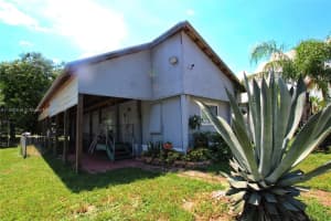 1070 10th St, Okeechobee, FL 34974, Sold 08/09/24
