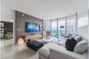 88 SW 7th St Apt 3504, Miami, FL 33130, Sold 09/19/24