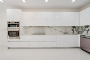 2000 S Bayshore Dr APT 1, Coconut Grove, FL 33133, Sold 09/19/23