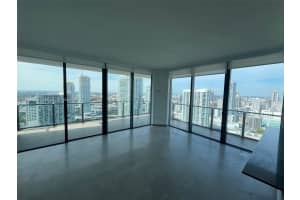 68 SE 6th St Apt 3312, Miami, FL 33131, Sold 05/17/24