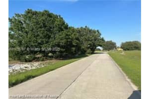 1329 Blue Heron Drive Sebring, FL 33876 - MLS#A11435767