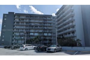 1800 NW 24th Ave APT 608, Miami, FL 33125, Sold 10/13/23