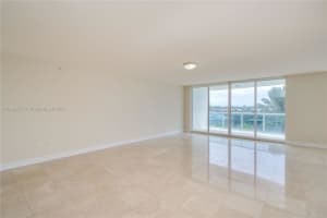 20201 E Country Club Dr APT 404, Aventura, FL 33180, Sold 07/16/24