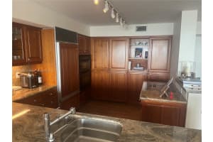 1 Grove Isle Dr A605, Miami, FL 33133, Sold 09/15/23