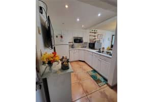 345 Ocean Dr APT 507, Miami Beach, FL 33139, Sold 11/30/23