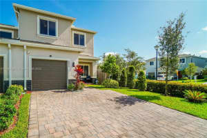 895 SE 17th Ct, Florida City, FL 33034, Sold 10/04/23