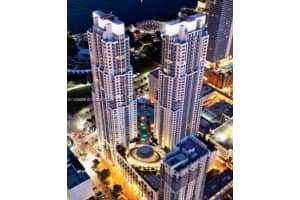 244 Biscayne Blvd 3908, Miami