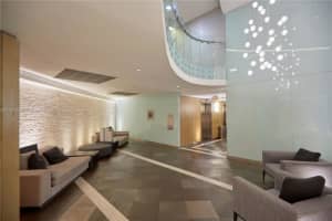 92 SW 3rd St APT 1511, Miami, FL 33130, Sold 11/28/23