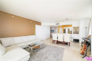19501 W Country Club Dr APT 2608, Aventura, FL 33180, Sold 11/07/23
