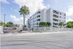 11715 SW 18th St APT 403, Miami, FL 33175, Sold 02/12/24