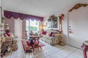 11715 SW 18th St APT 403, Miami, FL 33175, Sold 02/12/24