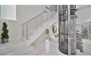8210 NW 33rd Terrace, Miami, FL 33122, Sold 10/06/23